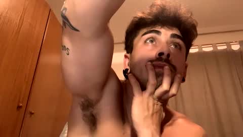 Snapshot of mojitoxxx69 chatting on April 5, 11:35 pm mojitoxxx69 online show from April 5, 11:35 pm