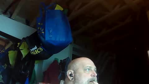 mojoe420 online show from April 3, 4:54 am