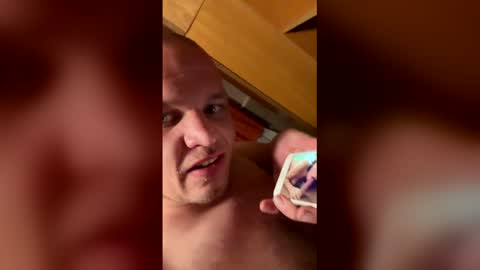 Snapshot of mokusmegirigyelne chatting on February 7, 5:38 pm mokusmegirigyelne online show from February 7, 5:38 pm