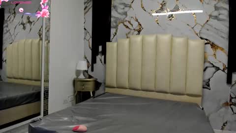 Hey Guys  Im Mollie online show from October 13, 12:27 pm