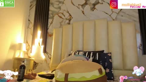 Hey Guys  Im Mollie online show from May 11, 2:45 pm