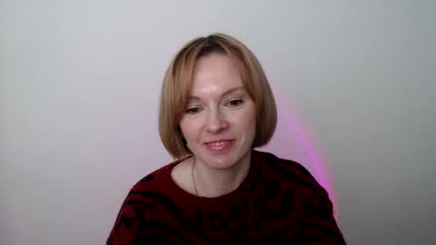 mollilove online show from April 30, 8:09 am