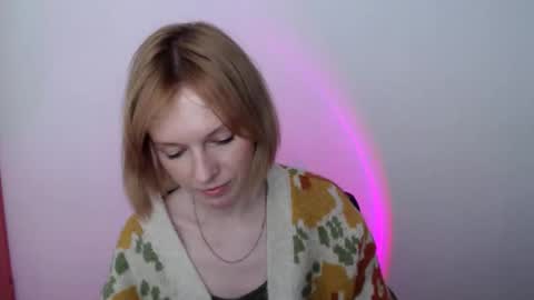 mollilove online show from May 7, 9:58 am