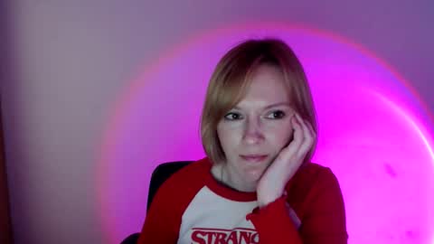 mollilove online show from May 12, 10:01 am