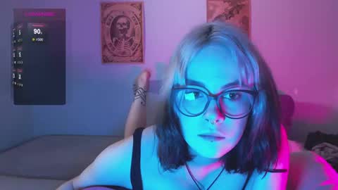 Molly Crow online show from December 15, 11:53 pm