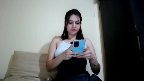 Molly online show from November 25, 7:03 pm