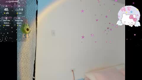 Snapshot of molly_g18 chatting on September 23, 1:19 am MARIANA online show from September 23, 1:19 am