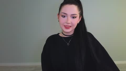 Snapshot of molly_millerr chatting on July 7, 2:32 pm molly_millerr online show from July 7, 2:32 pm