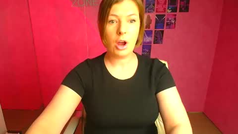 Molly online show from April 25, 11:35 am