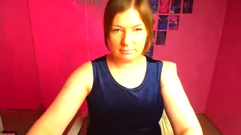 Molly online show from May 2, 11:48 am