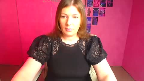 Molly online show from May 8, 11:48 am