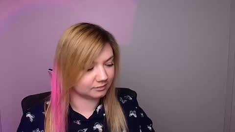 Molly online show from January 31, 12:29 pm