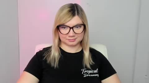 Molly online show from September 26, 11:58 am