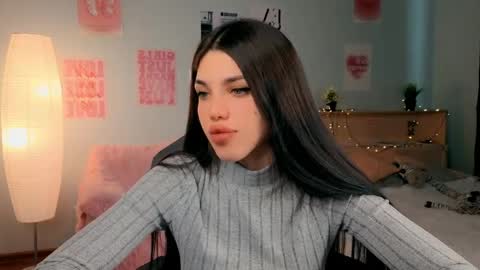 Molly online show from March 29, 4:45 am