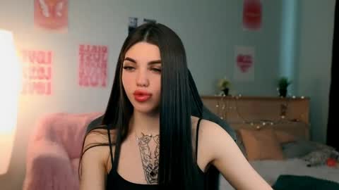 Molly online show from May 15, 4:30 am