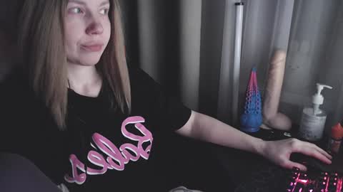 I have new photos come and see with love Molly online show from February 4, 6:27 pm