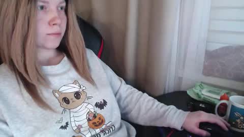 I have new photos come and see with love Molly online show from December 3, 10:35 am