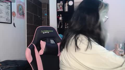 Molly online show from September 20, 5:30 am