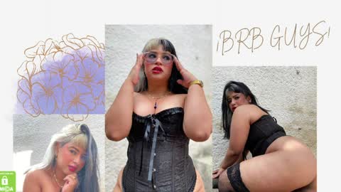 Snapshot of molly_shake chatting on April 1, 2:56 am Molly online show from April 1, 2:56 am