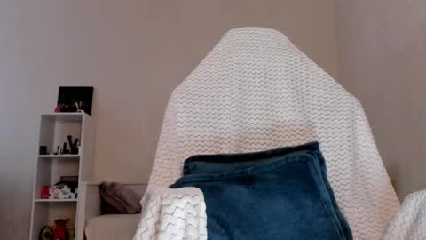 Snapshot of molly_soft chatting on March 6, 7:14 am Molly online show from March 6, 7:14 am