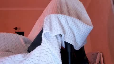 Snapshot of molly_soft chatting on September 15, 2:44 am Molly online show from September 15, 2:44 am