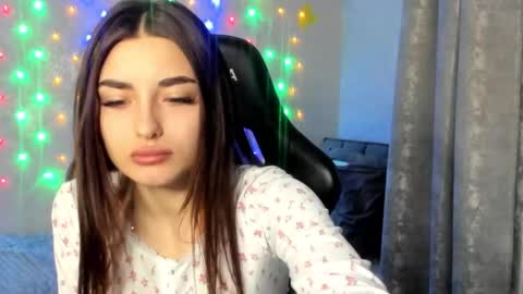 Molly online show from January 13, 7:52 pm