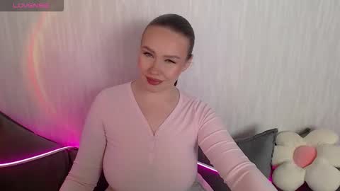 Snapshot of molly_xlove chatting on September 27, 9:14 am li online show from September 27, 9:14 am