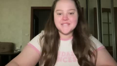 Snapshot of mollyas chatting on September 24, 4:49 am Alice online show from September 24, 4:49 am