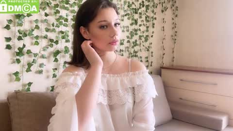 Snapshot of mollybibe chatting on March 26, 11:49 am Molly online show from March 26, 11:49 am