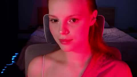 Snapshot of mollybossy chatting on March 22, 12:47 am Molly online show from March 22, 12:47 am