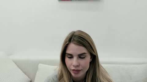 Snapshot of mollycem345 chatting on March 19, 5:39 pm mollycem345 online show from March 19, 5:39 pm