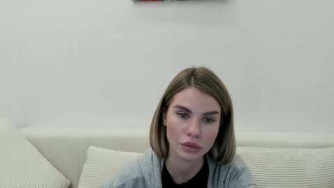 Snapshot of mollycem345 chatting on March 20, 5:51 pm mollycem345 online show from March 20, 5:51 pm