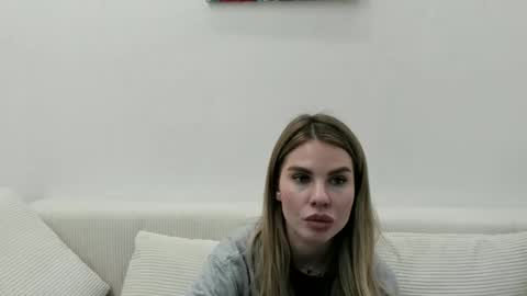 Snapshot of mollycem345 chatting on March 21, 6:22 pm mollycem345 online show from March 21, 6:22 pm