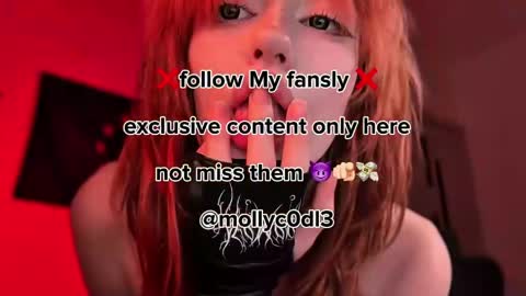 Snapshot of mollycodle chatting on April 15, 7:58 pm Goddess Katherine online show from April 15, 7:58 pm