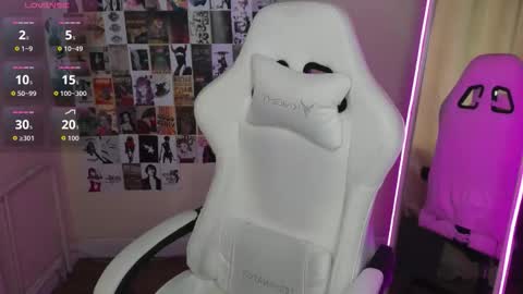 Molly online show from October 3, 1:35 am