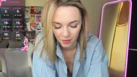 Molly online show from October 23, 2:00 am