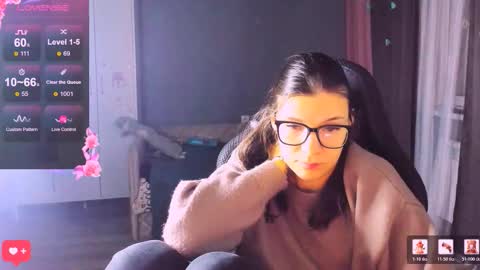  KIRA  online show from January 13, 2:06 am