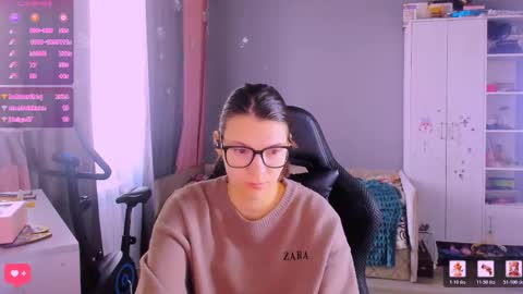  KIRA  online show from March 30, 2:12 am