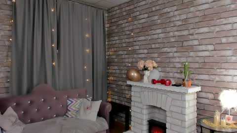 hi im Molly heregreat boobs big heart  warm pussy  online show from March 31, 12:23 am