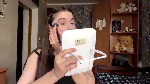 Molly online show from June 16, 9:23 am