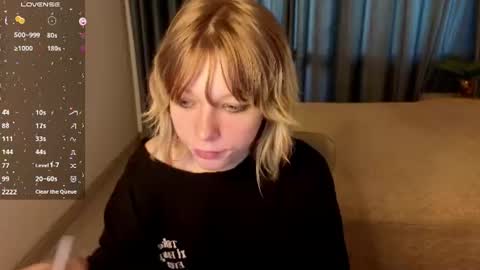 mollysally online show from June 18, 4:13 am