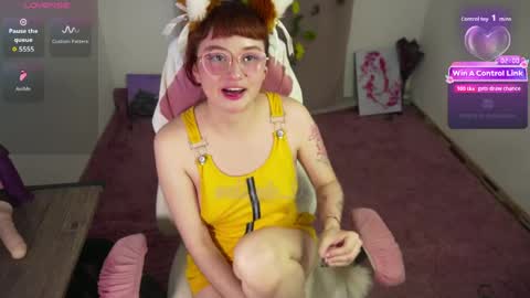 Snapshot of mollysb_05 chatting on May 22, 10:59 pm mollysb_05 online show from May 22, 10:59 pm