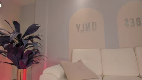 Snapshot of mollysunders_ chatting on December 3, 11:02 pm Molly Sunders online show from December 3, 11:02 pm