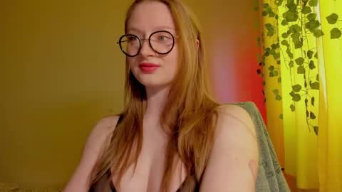 mollytucker online show from May 11, 2:12 pm