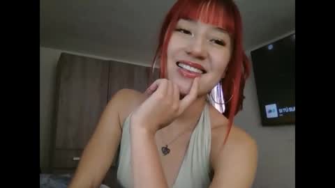 Snapshot of mollywalter chatting on June 10, 4:50 pm mollywalter online show from June 10, 4:50 pm
