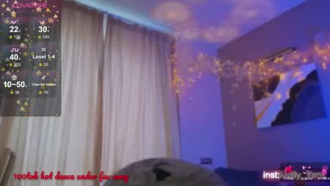 Molly online show from October 27, 9:13 am