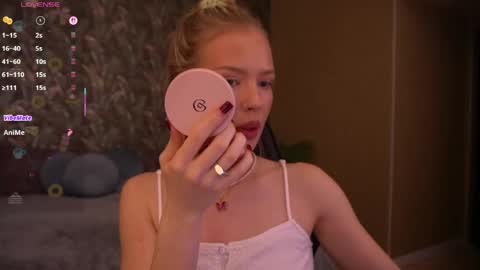 mollyymayy online show from May 21, 6:37 pm