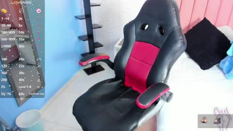 Snapshot of molytaylor2 chatting on March 30, 11:17 pm molytaylor2 online show from March 30, 11:17 pm