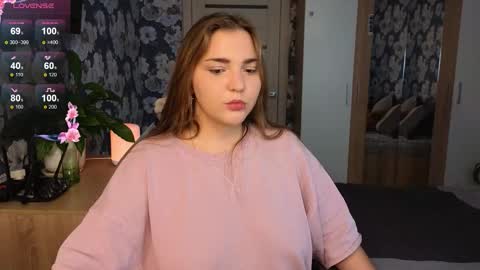 Leah online show from October 2, 10:33 am