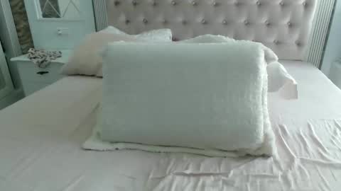 Amy online show from February 16, 9:49 am